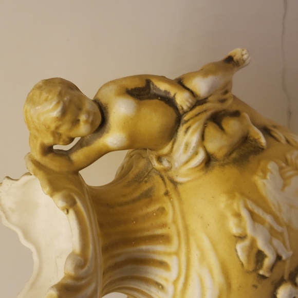 Campodimonte Made in Italy Ceramic pottery Urn Vase Cherabs Angels 12"h x 11"w - Picture 4 of 13
